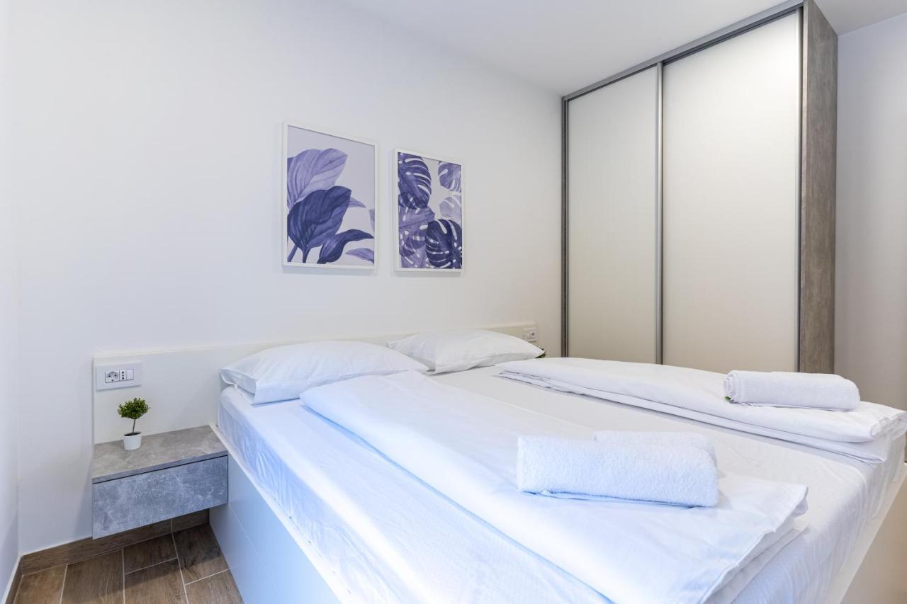Apartment Blue Monstera Cres Luaran gambar