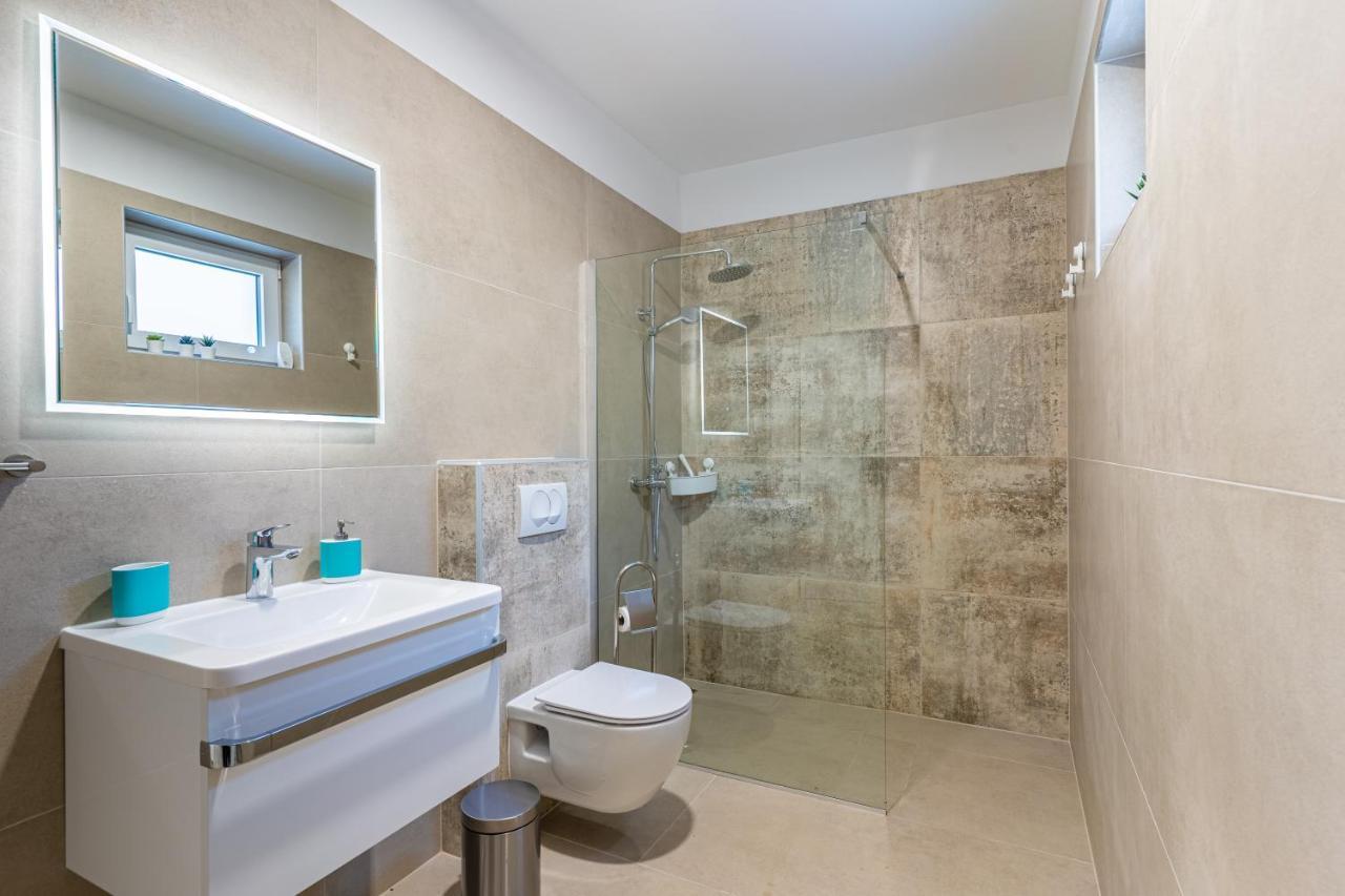 Apartment Blue Monstera Cres Luaran gambar